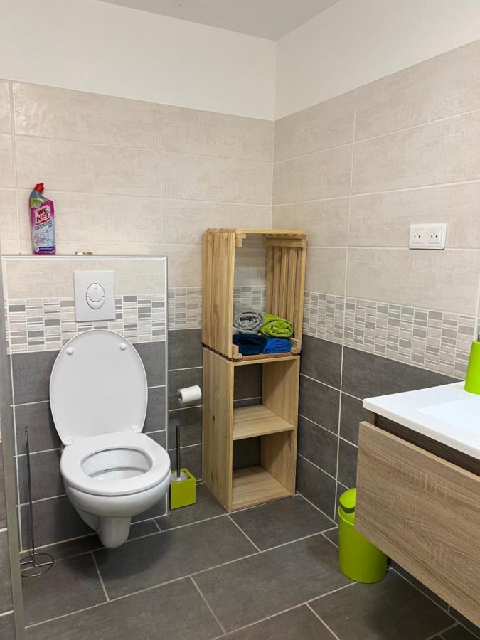 Tres Bel Appartement Bleu Montclar  Exteriér fotografie